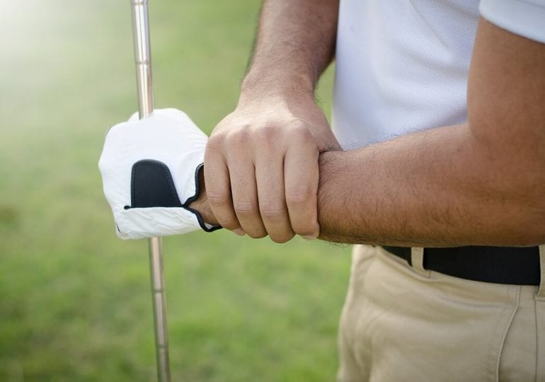 Das Golfer-Handgelenk: Wie beuge ich Schmerzen vor?