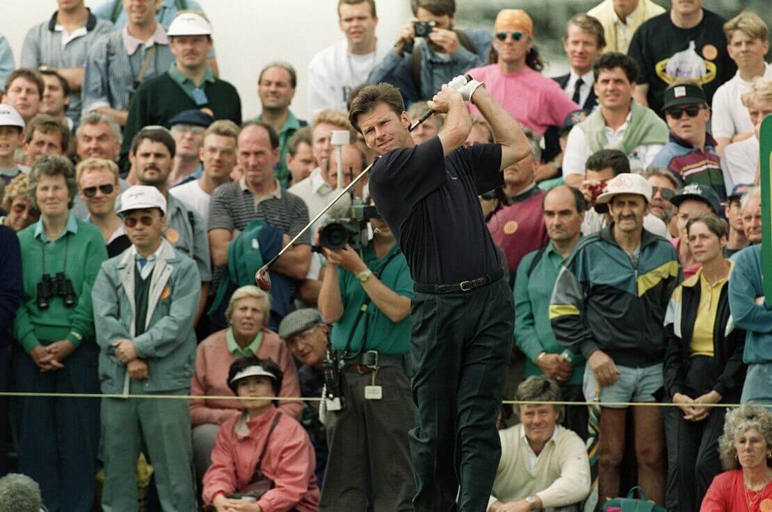 Nick Faldo nach dem Abschlag eines Balles (altes Bild)