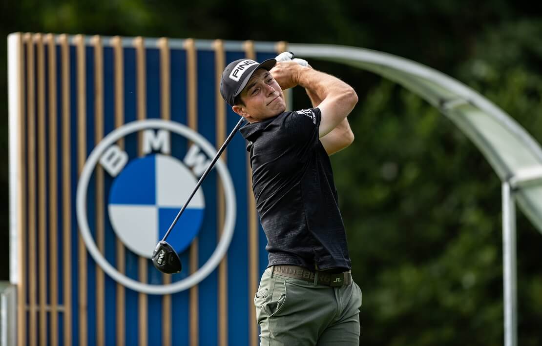 Viktor Hovland schlägt bei der BMW International Open ab.