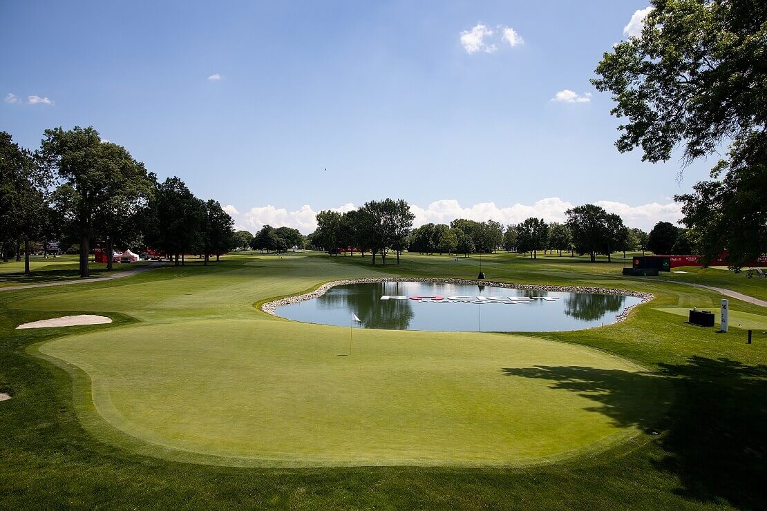 14. Loch des Detroit Golf Club mit Wasserhindernis