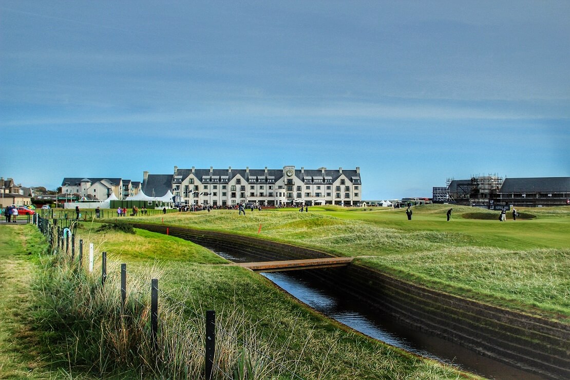 Carnoustie Golf Links Clubhaus