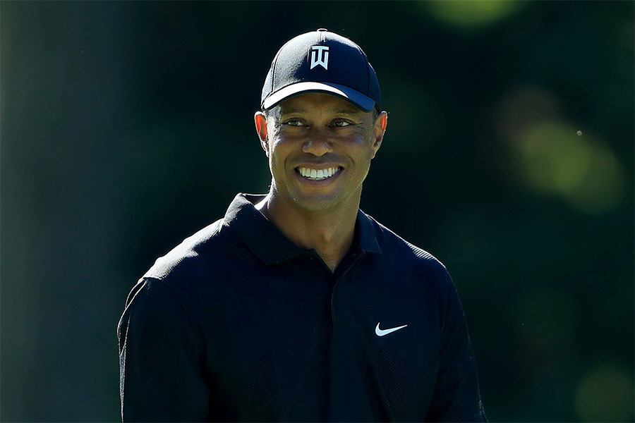 Tiger Woods lächelt in die Kamera