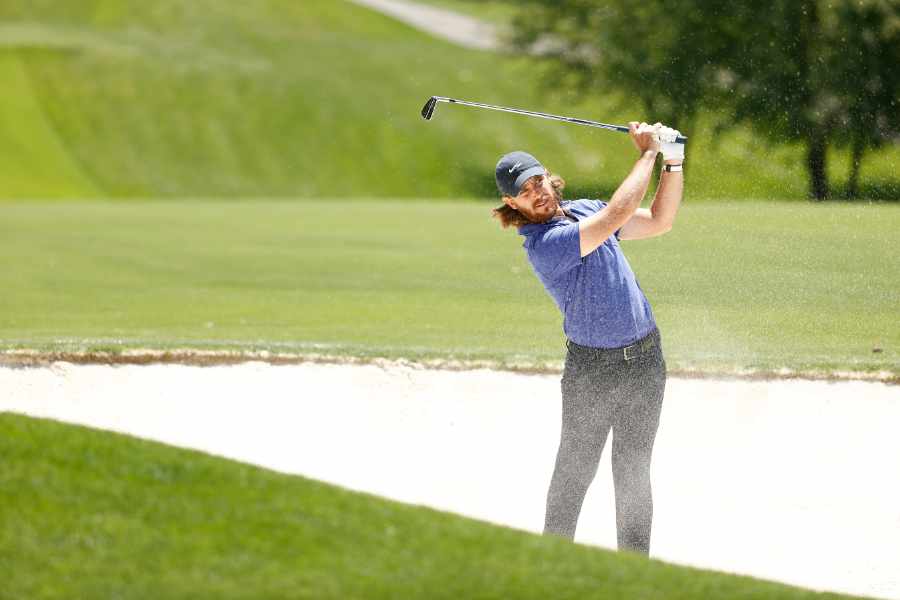 Tommy Fleetwood schlägt aus dem Sandbunker