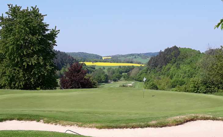 Ein Golfplatz