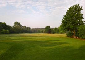 Ein Golfplatz im ABendlicht