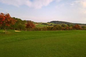 GC-Hardenberg-Niedersachsen-Course: Panorama Blick über einen Teil des Platzes