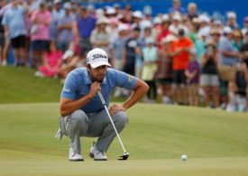 Davis Riley steht auf dem Green / Zurich Classic 2023