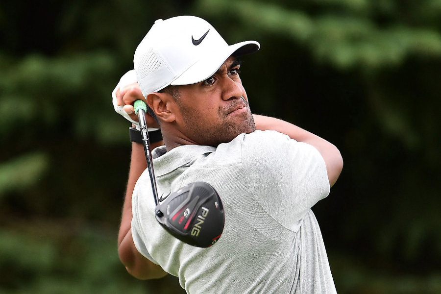 Golfer Tony Finau beim Abschlag