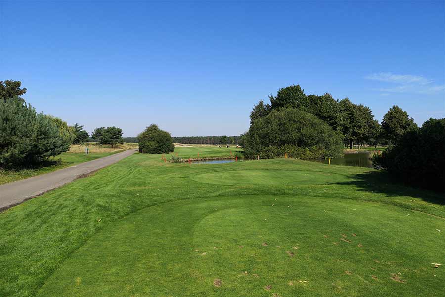 See oder Teich im Golf Park Steinhuder Meer