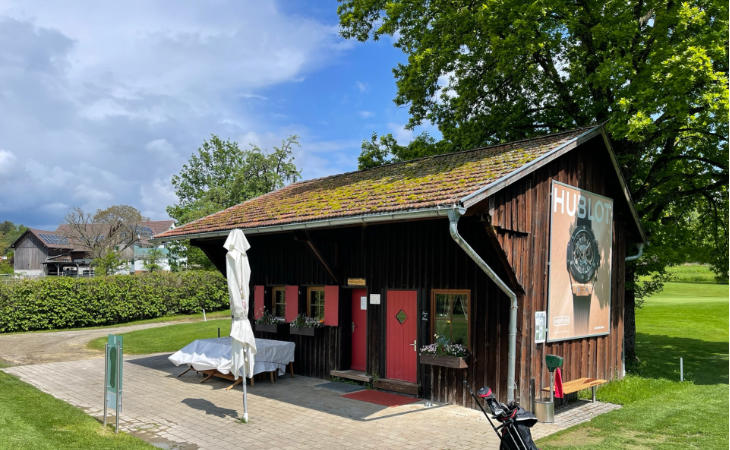 Eine Kiosk-Bude auf einem Golfplatz