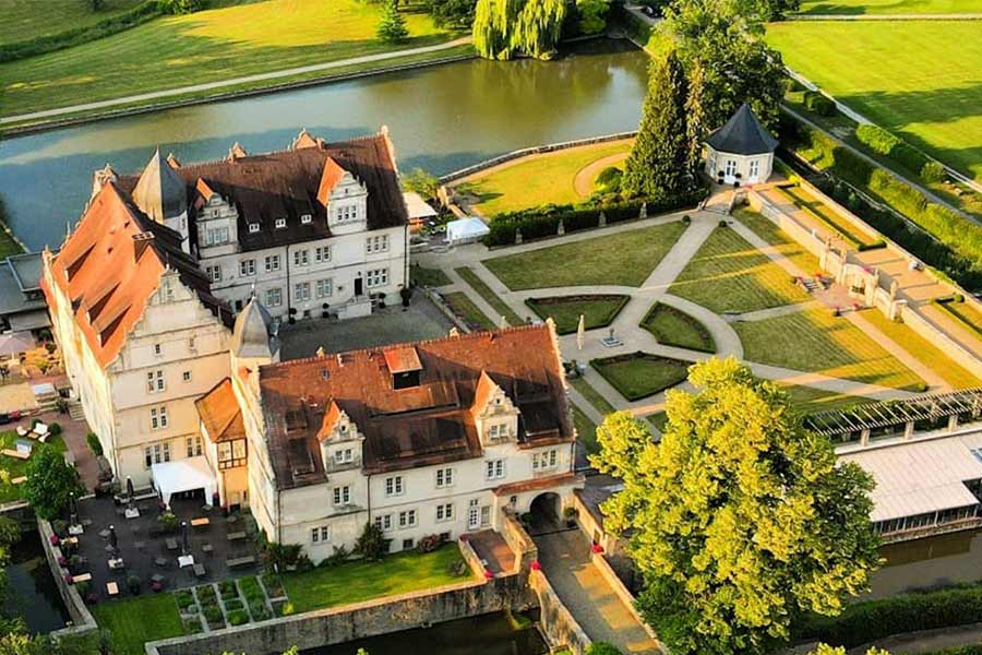 Neuer Küchenchef, neues Restaurant: Schlosshotel Münchhausen verköstigt nicht nur Golfer
