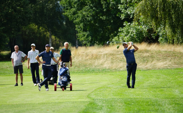 Spieler vom Golf Club St. Leon-Rot im Duell gegen den Golf Club Hubbelrath