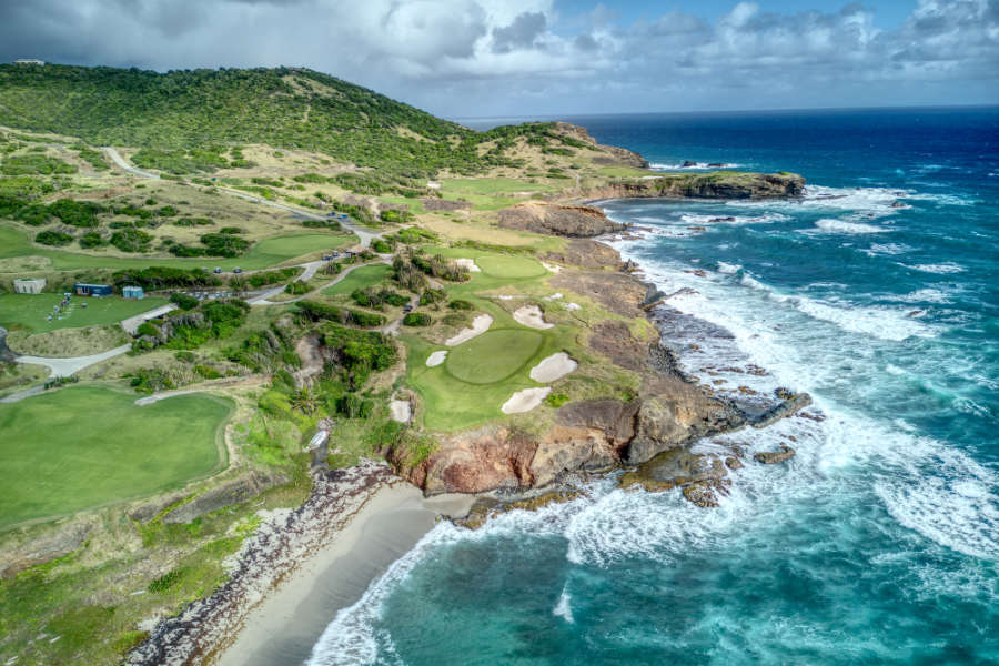 Ein spektakulärer Golfplatz am pazifischen Ozean
