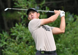 Golfer Keita Nakajima nach seinem Abschlag