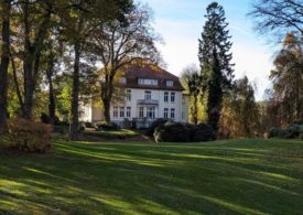 Das Clubhaus eines Golfclubs